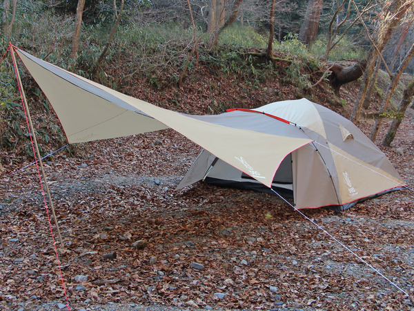 折りたたみ傘のような構造で簡単に設営できる「ワンタッチテント」発売