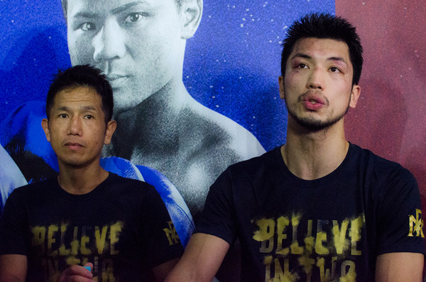 WBA世界ミドル級王座決定戦後の村田諒太（右）と田中トレーナー（2017年5月20日）