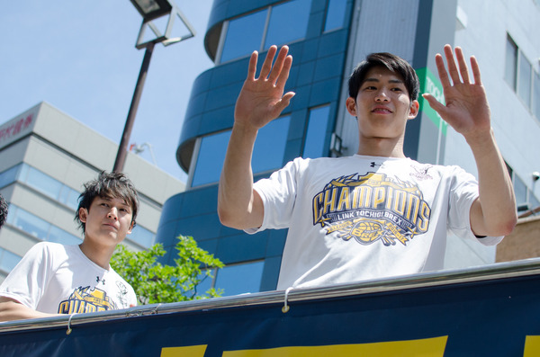 栃木ブレックスのBリーグ優勝パレードが開催（2017年6月3日）