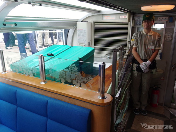 水上バスで「客貨混載」実証実験