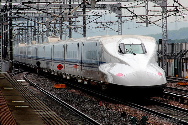 普通車自由席に限られるが、新幹線や在来線特急も利用できる。写真は山陽新幹線。