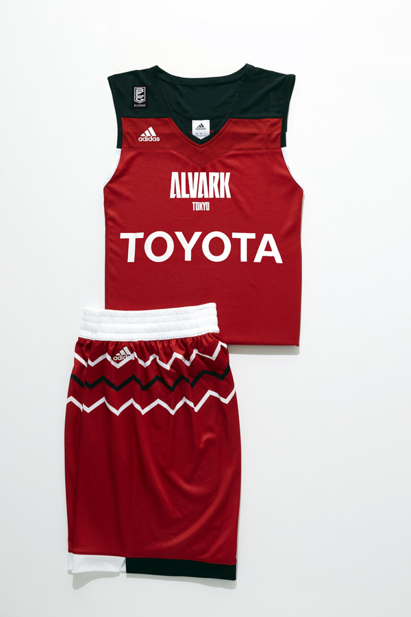 アルバルク東京のユニフォームを投票で選ぶ「ALVARK TOKYO 3RD JERSEY 2017/2018」開催