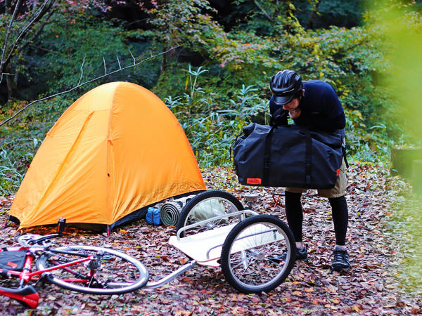 木製デッキを使用した自転車用トレーラー「ウッディサイクルトレーラー」発売