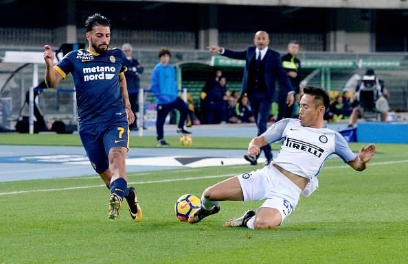 チームの盛り上げ役でもある長友　photo/Getty Images