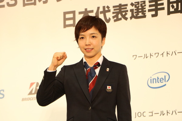 日本代表選手団結団式に参加したスピードスケートの小平奈緒（2018年1月24日）