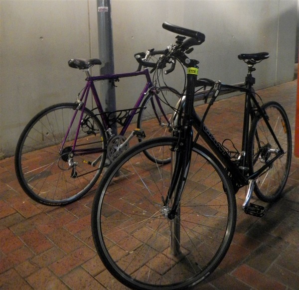 自転車のある風景