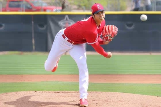 オープン戦最後となる紅白戦のマウンドに上がったエンゼルス・大谷翔平【写真：編集部】