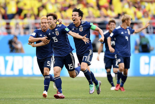 速報‼ 日本代表がコロンビアに勝利！ ワールドカップで南米勢に初の勝利をもぎ取る！