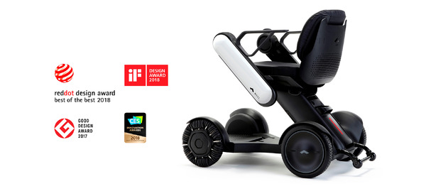 電動車椅子「WHILL Model C」にカープモデルのアームカバーが登場