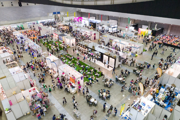 気軽にヨガを楽しめるイベント「ヨガフェスタ横浜」9月開催