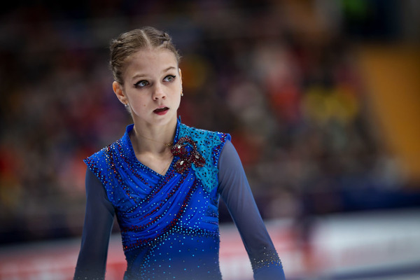 ロシア杯優勝のアレクサンドラ・トゥルソワ、動物好きの一面も　犬に加えて猫も家族に迎える