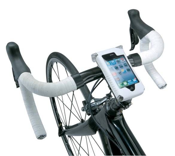 　各種アプリを使用して自転車用アクセサリーとしても活躍しているiPhone。トピークから専用の防水バッグ「フォン　ドライバッグ」にホワイトカラーが加わった。付属のF55フィクサーにより自転車のステムなどに装着可能。ワンタッチで着脱が可能な機能を装備する。バッ