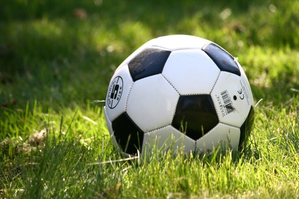 浦和・レオナルド、サッカーを恋しく思いつつも自宅でトレーニング「いまは難しい時期ですが家にいましょう」