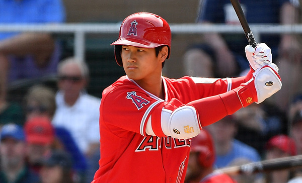 【MLB】大谷翔平、今季実戦初ホームランは同僚たち歓喜させる超特大弾