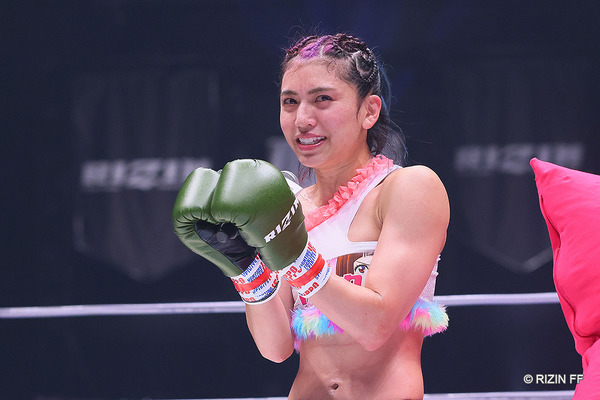 【格闘技／RIZIN.30】ぱんちゃん璃奈、得意の“顔面前蹴り”連発で判定勝ち　無敗12連勝も「もっと力をつける」