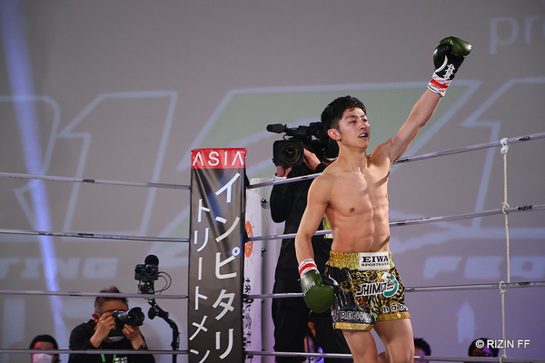 【格闘技／RIZIN LANDMARK vol.2】吉成名高、鮮烈カウンターでTKO勝利　榊原CEOも絶賛「あっぱれです」