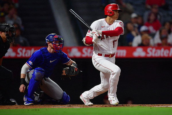 【MLB】大谷翔平、17試合連続安打　どこへでも打てる「彼は野獣だ！」と実況、エ軍7連勝に貢献