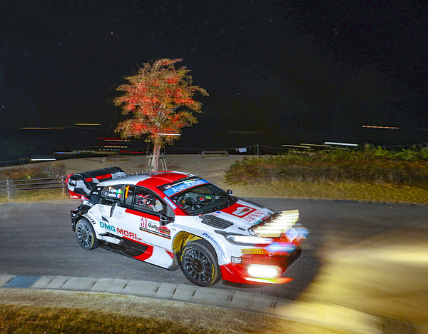【WRC】ラリージャパン、ホーム開催もトヨタ勢苦戦　初日好調はオジエのみ