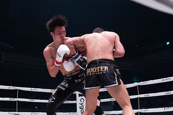 【RISE × SHOOT BOXING】“SBの最高傑作”海人、GLORY世界ライト級1位に苦戦も判定2－1で「15連勝」