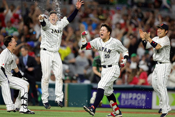 【WBC】起死回生逆転サヨナラ打の村上宗隆、明日に向け「このチームでの最後、最高の決勝戦にしたい」