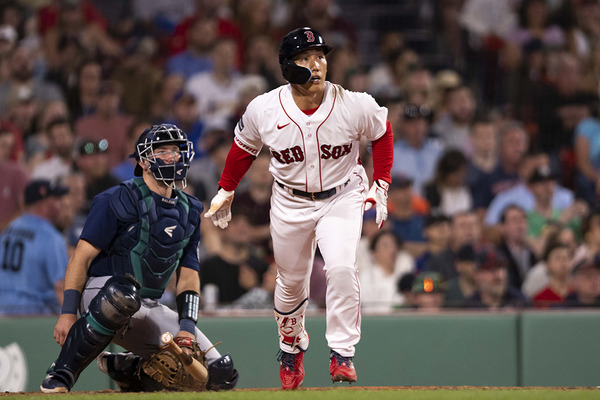 【MLB】吉田正尚、フェン直先制三塁打にフェン越え勝ち越し二塁打と3打点の大活躍でチームの連敗止めた