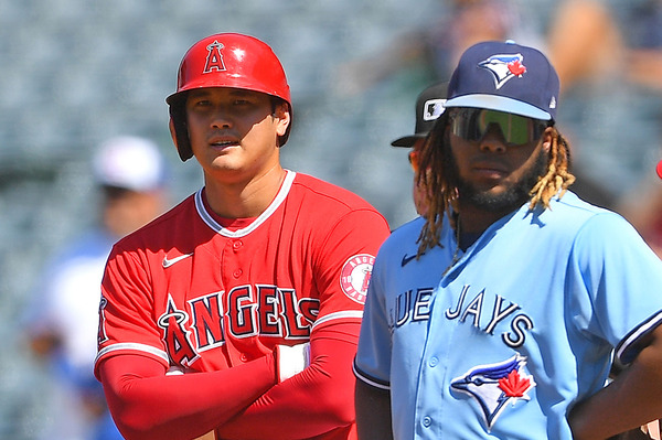 【MLB】大谷翔平獲得ならず……落胆のブ軍ファンがスカッとするゲレーロJr.の「金属バット」特大柵越えシーンが話題に