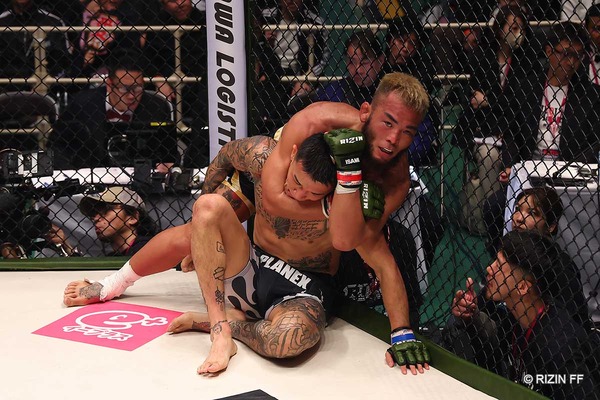 【RIZIN】「火が付くタイプだ」武田光司が“脂汗悶絶”ローブローからの大逆転勝利　萩原京平をレスリング力で支配