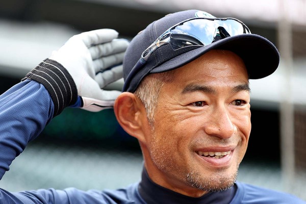 【MLB】“指でハエを捕まえる”イチロー、愛弟子ロドリゲスと初共演　マリナーズ球団公式CMが話題に