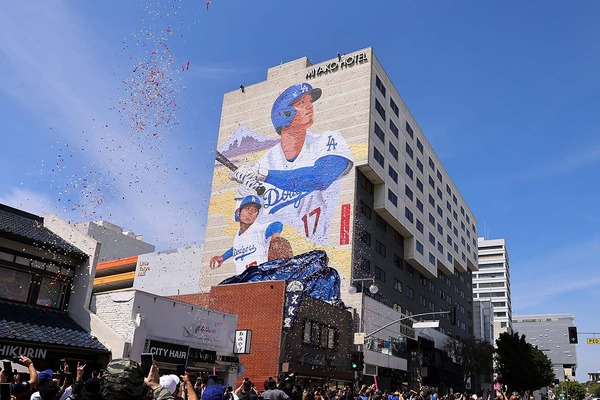 【MLB】ロスに大谷翔平と富士山のコラボ壁画が登場、作品名は「L.A.ライジング」　リトルトーキョーの活性化に一役買う