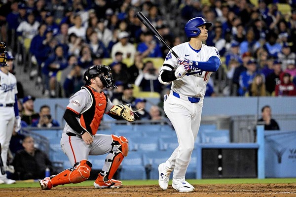 【MLB】大谷翔平、ついに待望の今季1号“170キロ”弾丸アーチ　「ショウタイムの始まりだ」