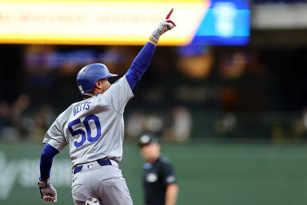 【MLB】大谷翔平を敬遠し、ベッツ勝負を選んで裏目に　「どちらの毒を飲むか」エ軍ワシントン監督が振り返る