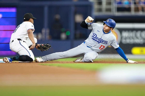 【MLB】「技術であり、才能でもある」大谷翔平の盗塁をロバーツ監督称賛　今季49盗塁で成功率は驚異の90％超え「理解できない」と脱帽