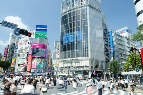 渋谷駅　スクランブル交差点　イメージ