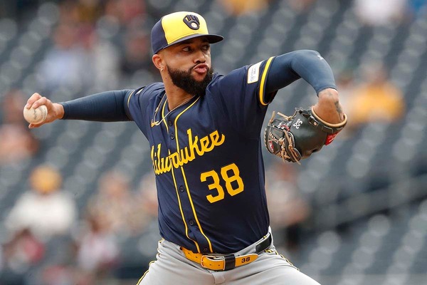 【MLB】ドジャースに守護神を求める声続々　「トレードでブルワーズのクローザー、ウィリアムズ獲得を」交換要員にラックスらの名前