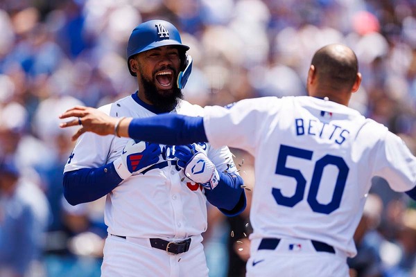 【MLB】テオスカーのド軍復帰を“元同僚”フリオも祝福　米敏腕記者は球団の姿勢を評価「口先だけでなく、行動で示した」