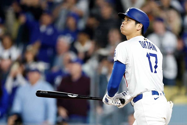 【MLB】大谷翔平、常識外れの打撃力に“辛口”解説者も脱帽「人間の領域を超えてるよ」　夜のドジャースタジアムで「あんな打球はありえない」