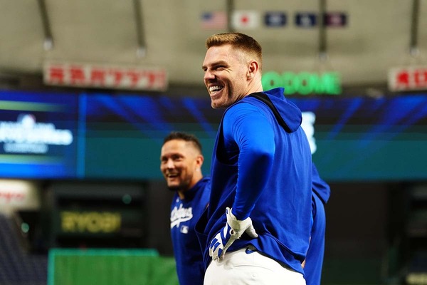 【MLB】ドジャースに朗報……フリーマンが本拠地カブス戦から復帰へ　ロバーツ監督も状態確認「良くなっている」　痛めていた右足首が回復