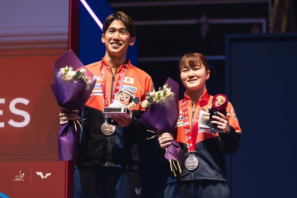 殊勲の銀メダルの“大吉”ペアに集まる称賛の声「驚異的なパフォーマンス」　吉村真晴、大藤沙月が中国撃破で躍動【世界卓球2025】