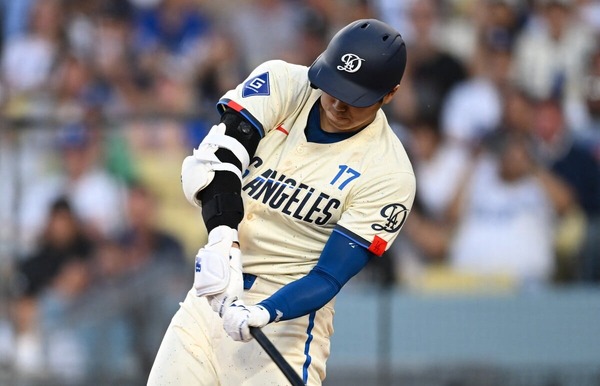【MLB】大谷翔平、初回に続く右安打で今季19度目のマルチ達成　ド軍の大量リードに貢献、23号で月間最多本塁打更新