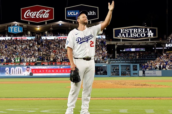【MLB】「ド軍史上最高の投手」史上20人目偉業のカーショーに指揮官が賛辞　公式はレジェンド左腕に脱帽「殿堂入りを果たす」