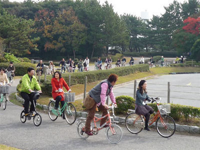 　第5回婚活サイクリングが4月29日に千葉市美浜区の稲毛ヨットハーバーと花見川サイクリングロードで開催されることになり、その参加者を募集中。主催は台東区自転車連盟。募集は男性25人、女性25人。参加費は男性5,000円、女性4,000円。
　　　　　