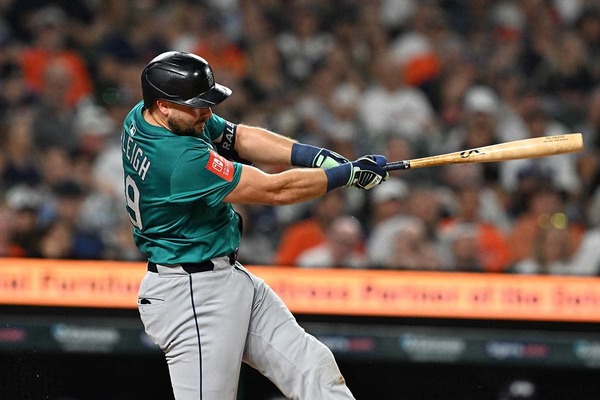 【MLB】最強捕手ローリー、メジャー記録の今季8度目1試合2発「37号ソロ、38号グランドスラム」　“前半戦史上最多”ボンズに1本差