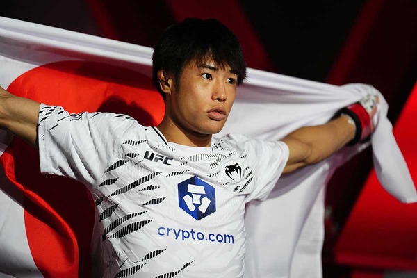 【UFC】完勝した平良達郎、バックステージで見せた“涙”が話題に……松根代表が激励「中村倫也と一緒に日本人の強さを示した」