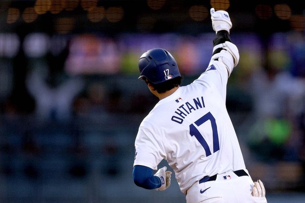 【MLB】大谷翔平の人気証明、ユニフォーム売り上げ3年連続1位……史上4人目の快挙　フリーマン3位、ベッツ4位とドジャース勢が健闘