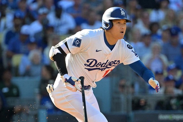 【MLB】リードオフ三塁打の大谷翔平、この一撃が生んだ史上初の記録とは？　「PSの歴史の中で唯一の選手」と米記者