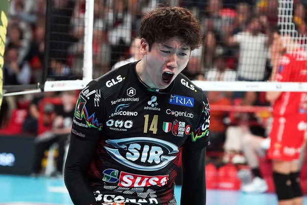 ペルージャ石川祐希、開幕戦でアタック決め咆哮　チーム2位の18得点で白星発進に貢献、悲願のイタリア・セリエA制覇へ好発進