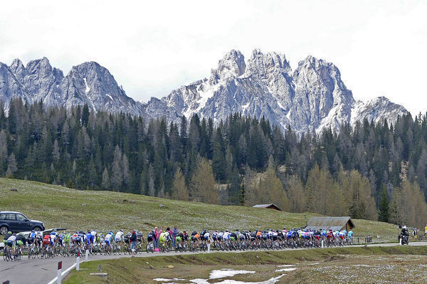 　第96回ジロ・デ・イタリアは5月15日にタルビージョ～バヨン間の182kmで第11ステージが行われ、ガーミンシャープのラムナス・ナバルドースカス（25＝リトアニア）が優勝した。