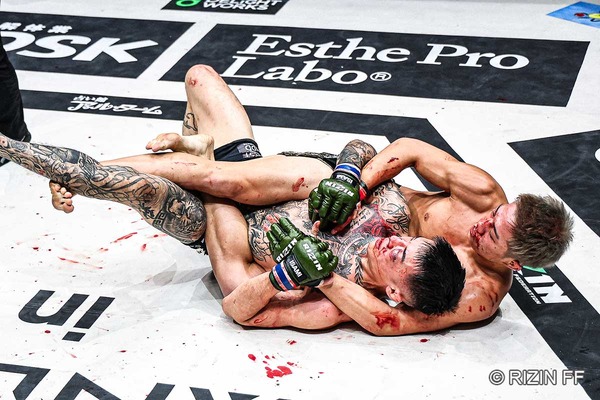 【RIZIN】萩原京平、秋元強真との“両者流血マッチ”で無念のTKO負け　朝倉未来戦ならず「こんなに頑張ってるのにって……」