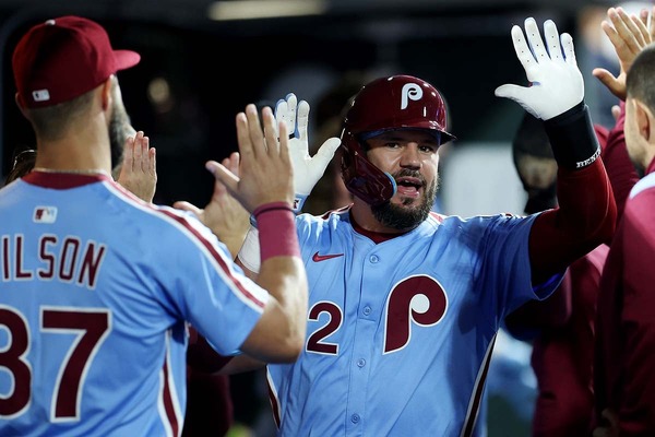 【MLB】レッドソックスの獲得ターゲット“5人衆”が判明　2冠王シュワーバー、大砲アロンソらスター選手に岡本和真の名前も