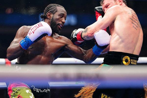 クロフォードは「最高の形でキャリアを締めくくる」米専門メディアが賛辞……一方で、“引退撤回”を予想する報道も「彼は戻って来ると思う」